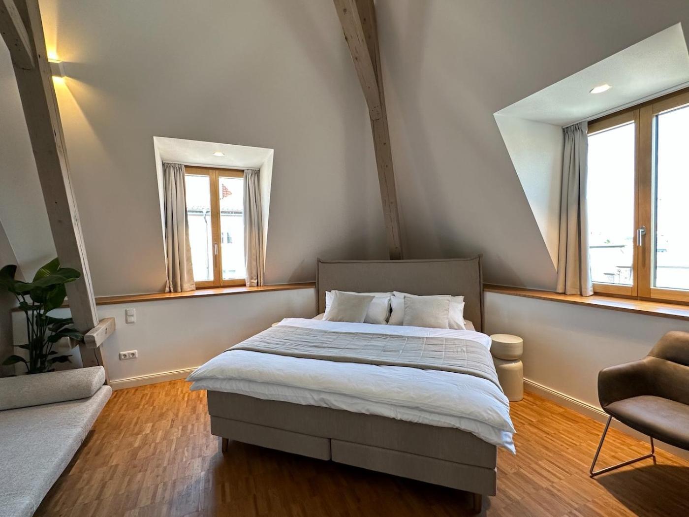 Apartamento Truly - Viel Platz Fuer Business & Familie - Modern, Garage, Fahrstuhl Augsburgo Exterior foto